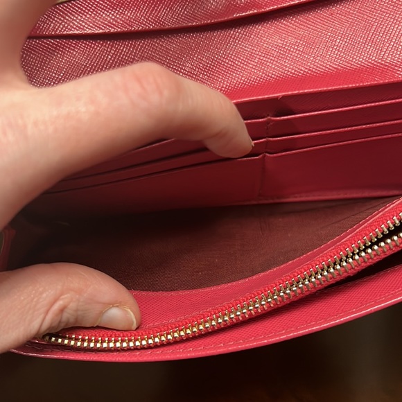 PRADA PINK WHITE AND RED SAFFIANO LUX LEATHER FLAP CONTINENTAL WALLET LEATHER - Picture 10 of 17